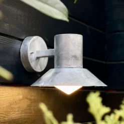 Aplique para exterior «Venice» de Dyberg Larsen, galvanizado, Ø 20 cm