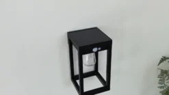 Aplique solar Lindby Smart LED Enea, sensor, CCT, RGB, Tuya
