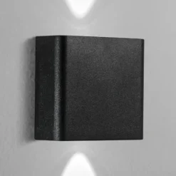 Apliqué LED para exterior PEQUEÑA, negra, ancho 11 cm, plástico