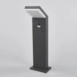 Arcchio, bolardo luminoso LED Yolena, sensor, 60 cm, antracita
