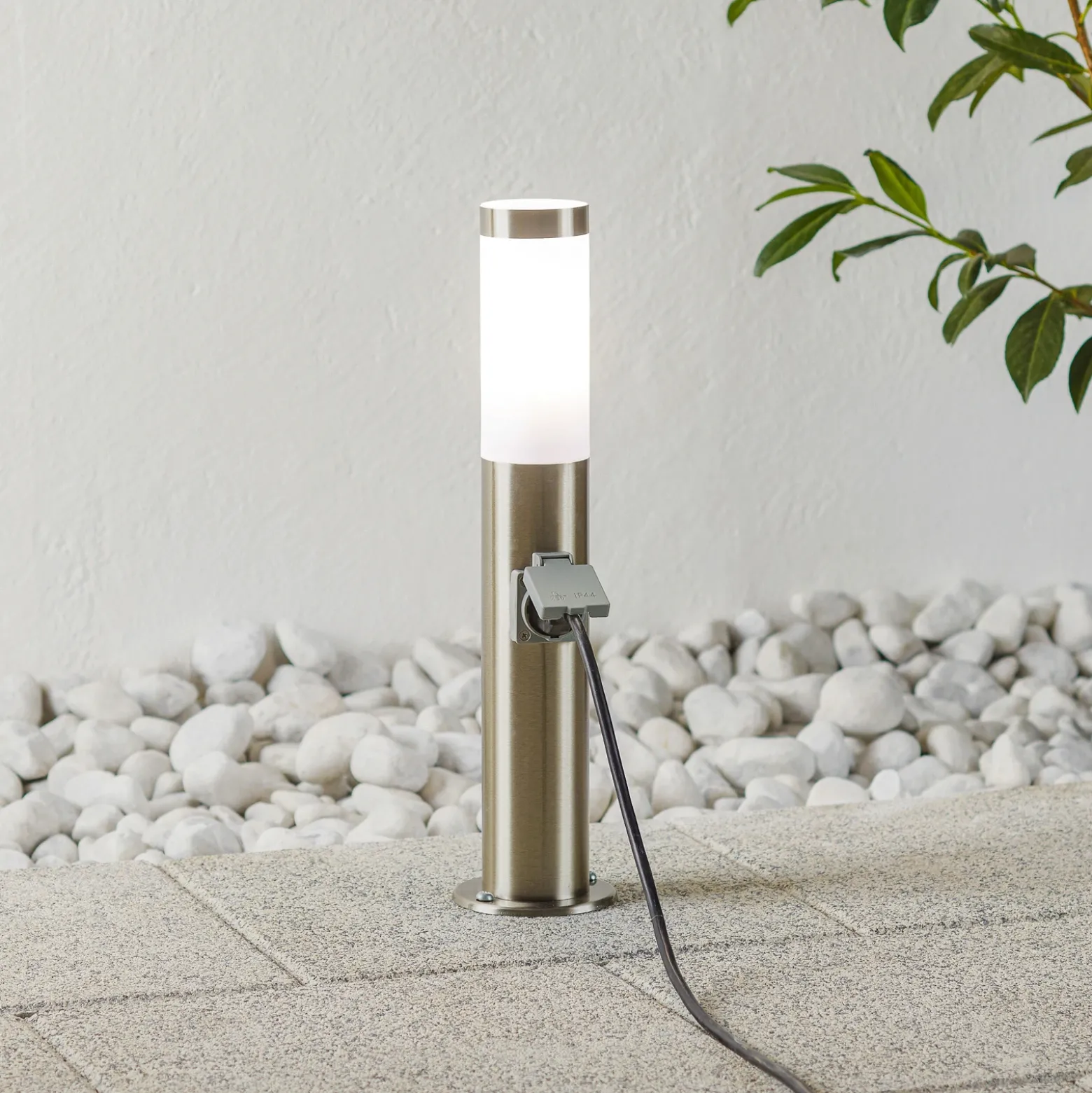 Baliza de acero inoxidable Chorus con enchufe, 50 cm