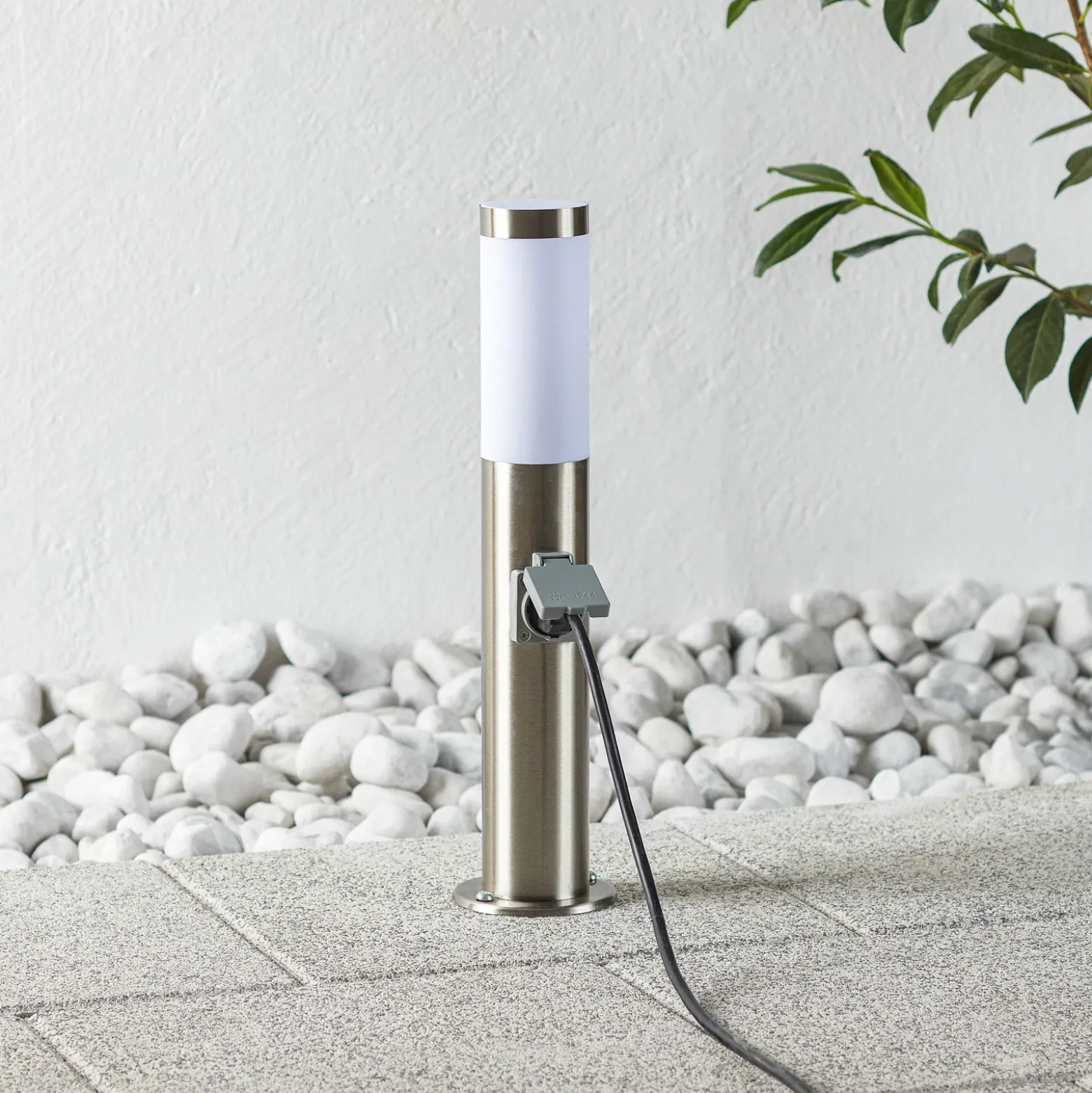 Baliza de acero inoxidable Chorus con enchufe, 50 cm
