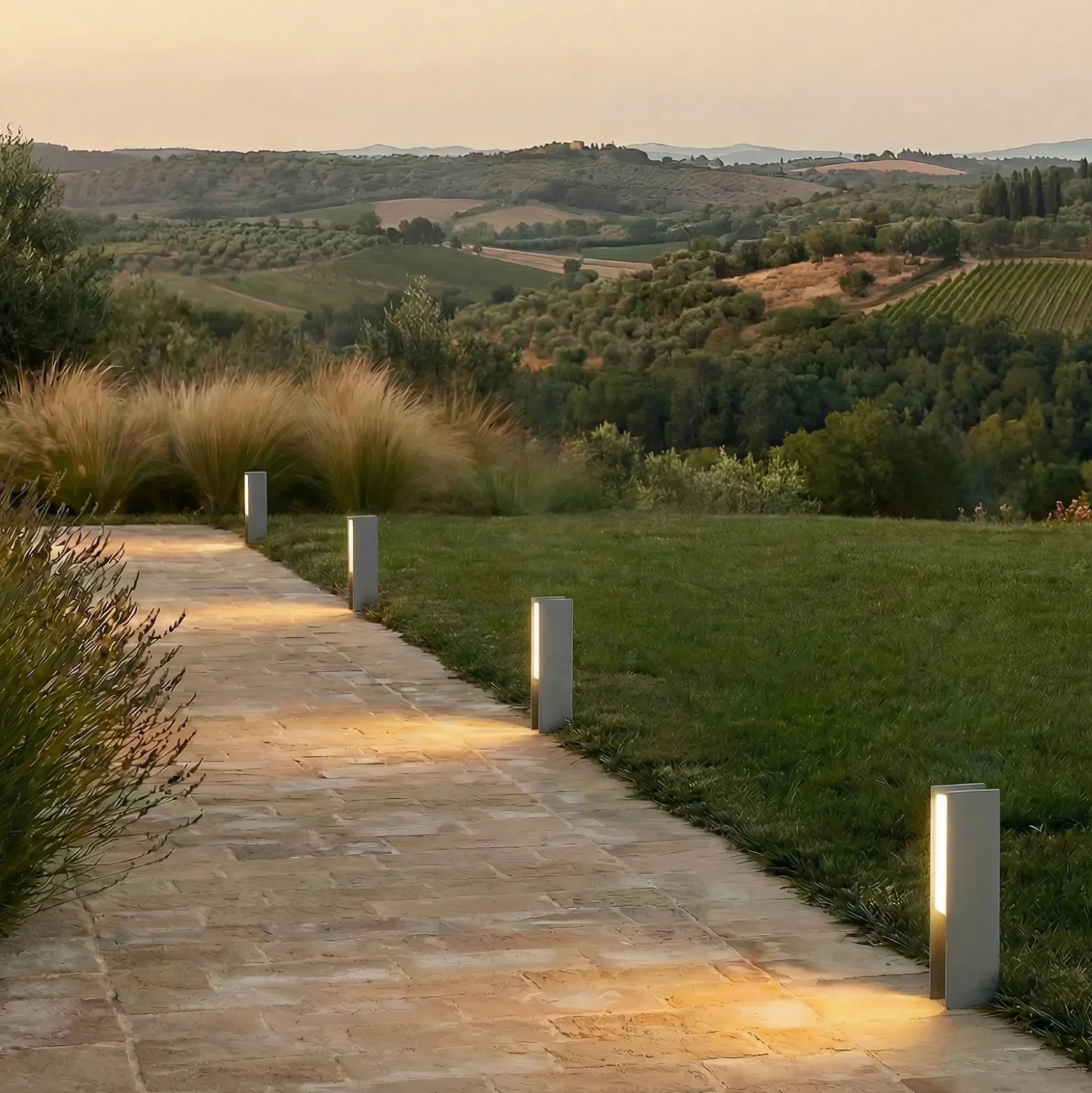 Baliza LED Lucande Teerk, altura 30 cm, antracita, IP65