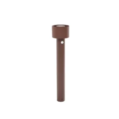 Bolardo luminoso LED Arcchio Milten, 65 cm, color óxido, IP65, con sensor