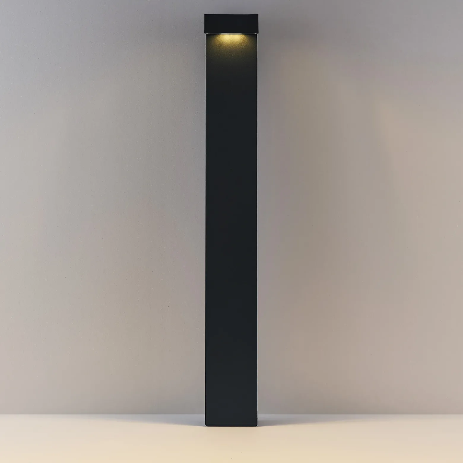 Bolardo luminoso LED ATO, altura 85 cm, DALI, color antracita, IP65, metal