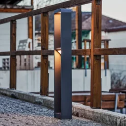 Bolardo luminoso LED Darko de Lindby, 100 cm, gris, metal, IP54