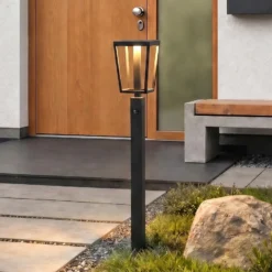 Bolardo luminoso LED Lynx de Lucande, 95,5 cm, negra, IP65, con sensor