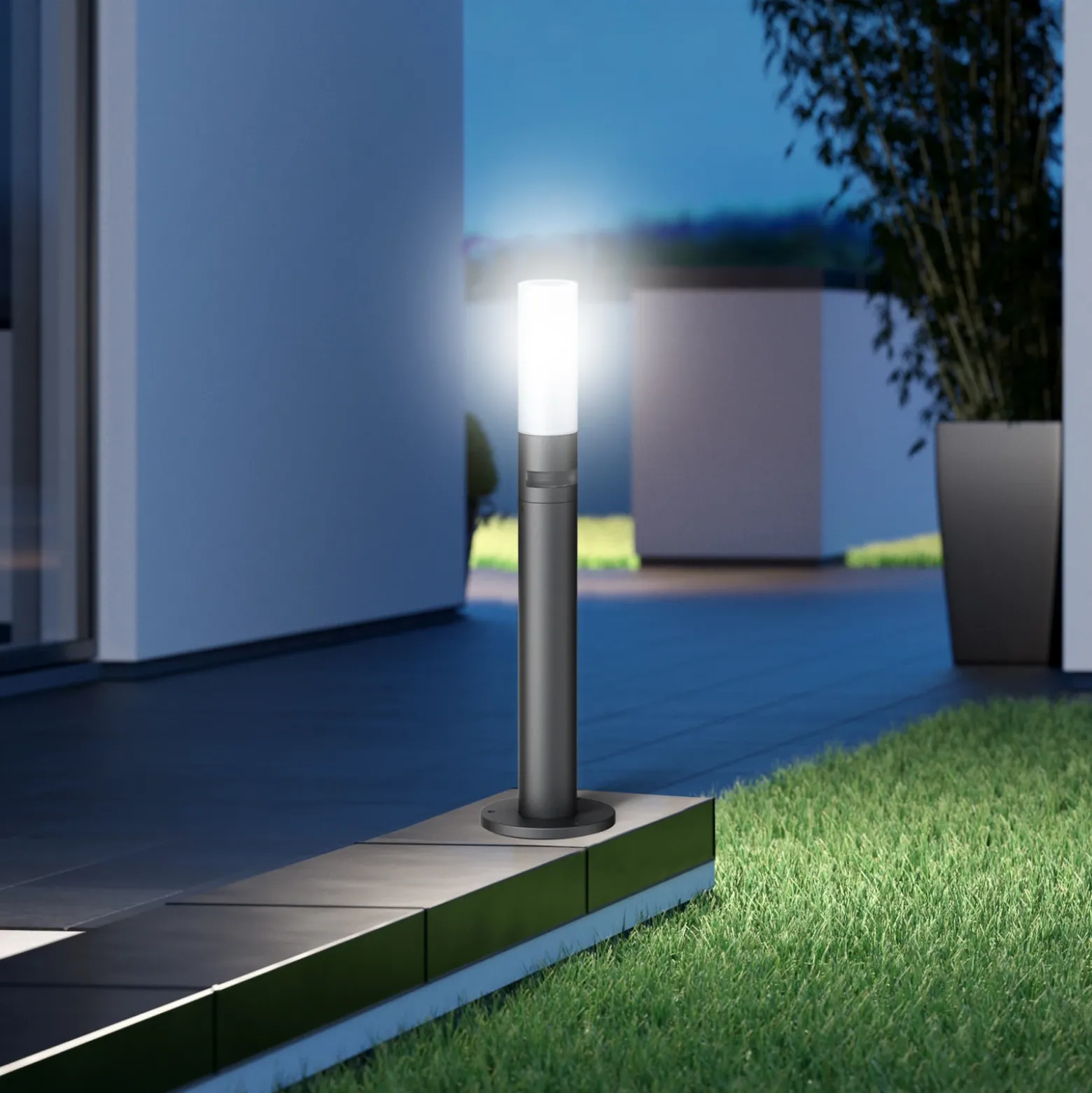 Bolardo luminoso LED STEINEL GL 65 S con detector de movimiento