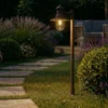 Bolardo luminoso Lindby Eloretta, óxido, 110 cm, acero, IP44, E27