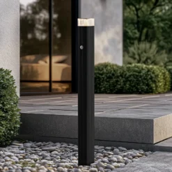 Bolardo luminoso Lindby Halvar, 80 cm, negro, IP65, GU10, sensor
