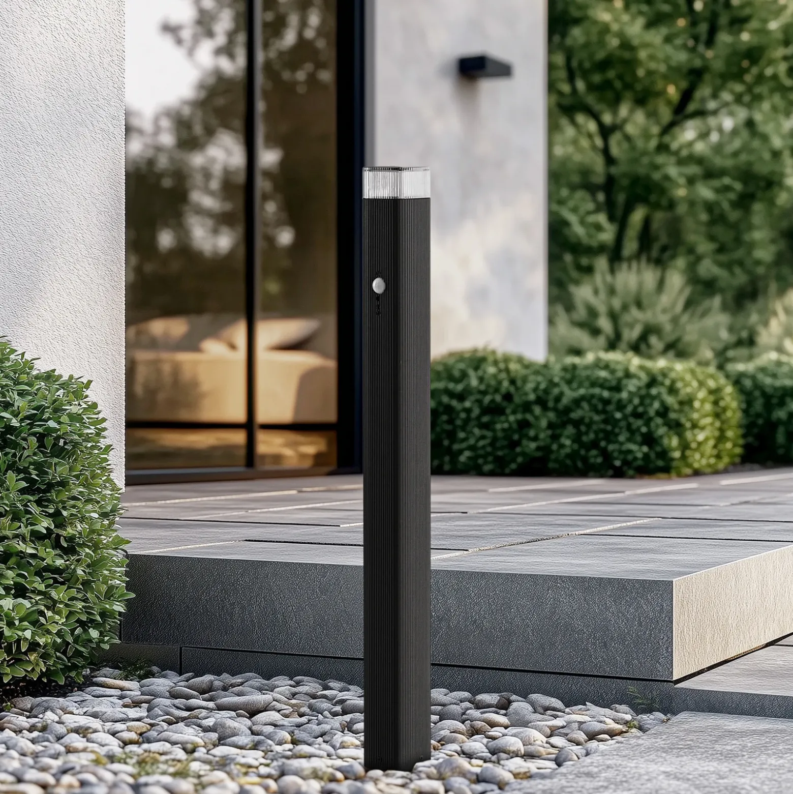 Bolardo luminoso Lindby Halvar, 80 cm, negro, IP65, GU10, sensor