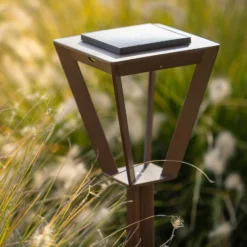 Bolardo solar LED Metro con sensor, corten