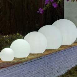 Buly de Newgarden lámpara de suelo globo, Ø 40 cm