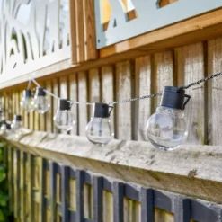 Cadena de luces LED GloBulb, 40 luces, IP44