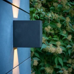Dyberg Larsen Venus aplique LED de exterior