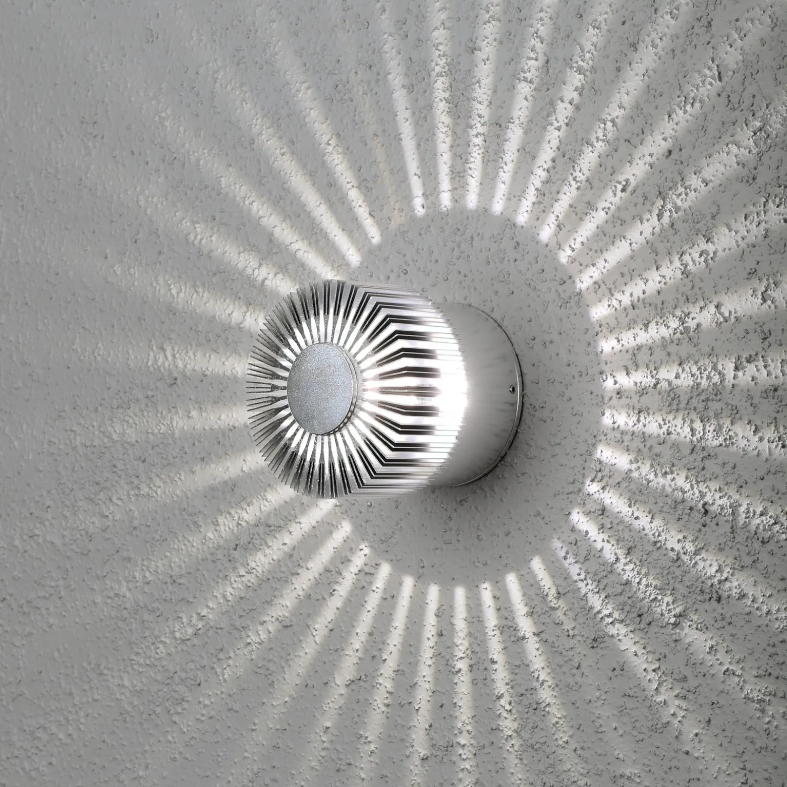 Efectivo aplique de pared exterior LED Monza