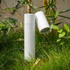 Foco con pica Tulimar de PRIOS, 1 luz, blanco, IP65