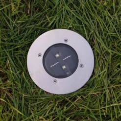 Foco de suelo LED empotrable solar «Lugo», IP44, acero inoxidable, cristal