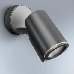 Foco exterior con sensor inteligente STEINEL One SC, color antracita, IP44