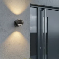 Foco LED de exterior Lindby Focra, negro, 2 luces, CCT, IP54