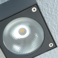 Foco LED de techo para exteriores Cordy cúbico