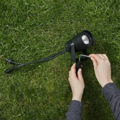 Foco LED Garden 24, negro, 9 vatios
