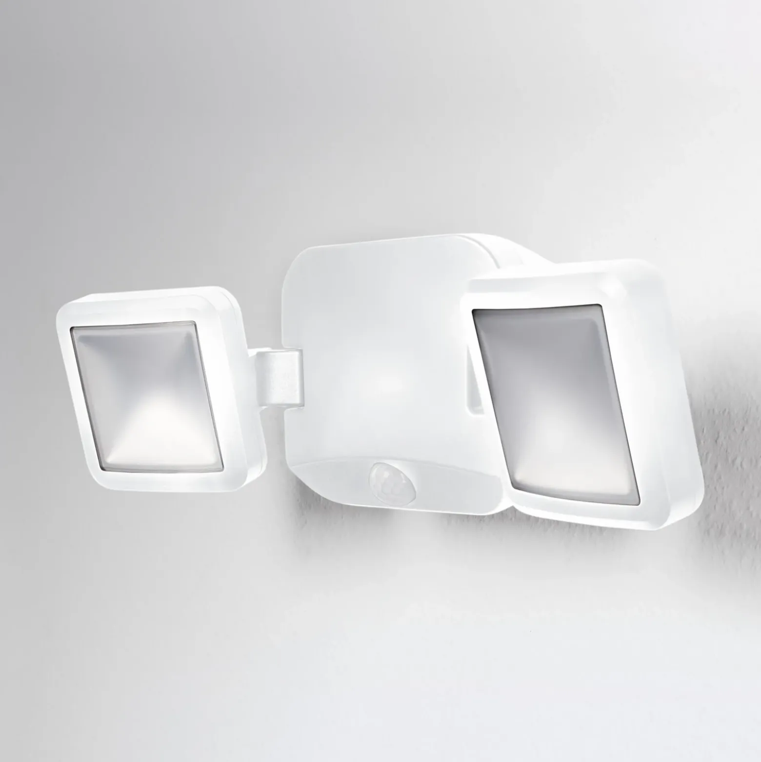 Foco LED para exteriores DOUBLE de OSRAM, 2 luces, blanco, batería