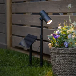 Foco LED solar Powerspot de 53 cm, 250 lm, negro, con estaca para clavar en el