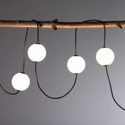 Guirnalda de luces Paulmann Plug & Shine Naima, juego básico, 6 m, IP67