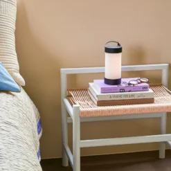 Hübsch Lámpara de mesa LED recargable Camp negro, cristal, hierro, IP44