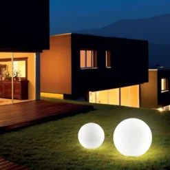 Ideal Lux Lámpara con pica para suelo Sole, blanca, plástico, Ø 30 cm