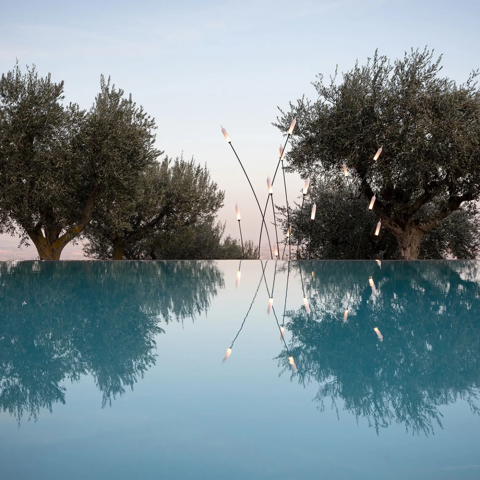Karman Nilo lámpara de pie LED exterior alto 220cm