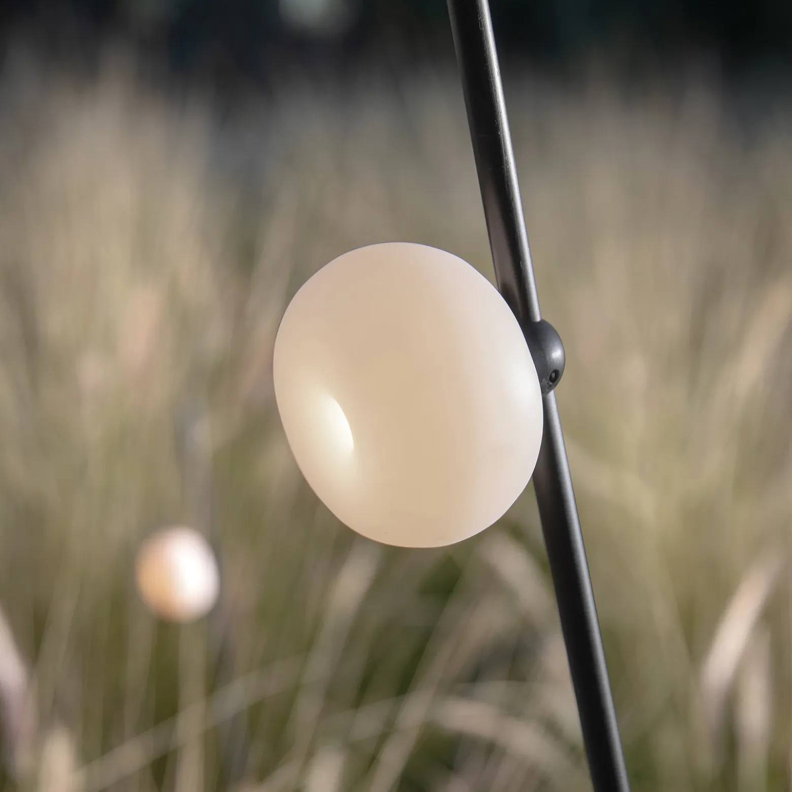 Karman Pois lámpara de pie pica IP65 3.000K 158 cm