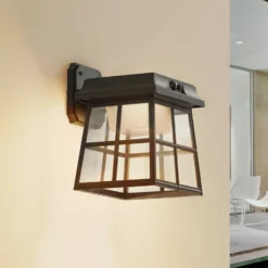 Lindby aplique de pared LED Latarka, altura 24 cm, sensor