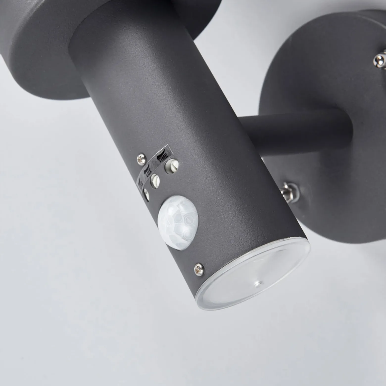 Lindby Aplique para exterior Djori, sensor, antracita, acero inoxidable