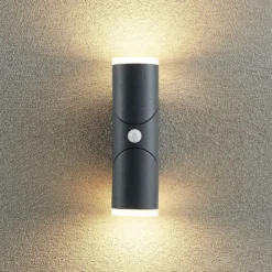 Lindby Aspyn aplique LED exterior, 2 luces, sensor