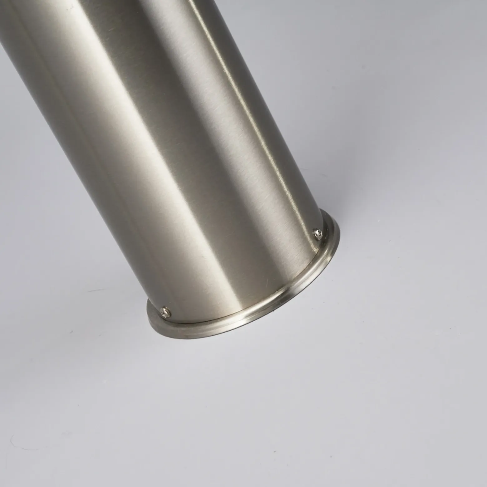 Lindby Bolardo luminoso Enja, 100 cm, acero inoxidable, IP44, E27