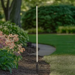 Lindby Bolardo luminoso LED Neano, 120 cm, negro, metal, IP65