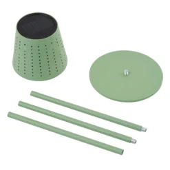 Lindby lámpara de pie LED solar Hilario, verde, hierro, batería recargable