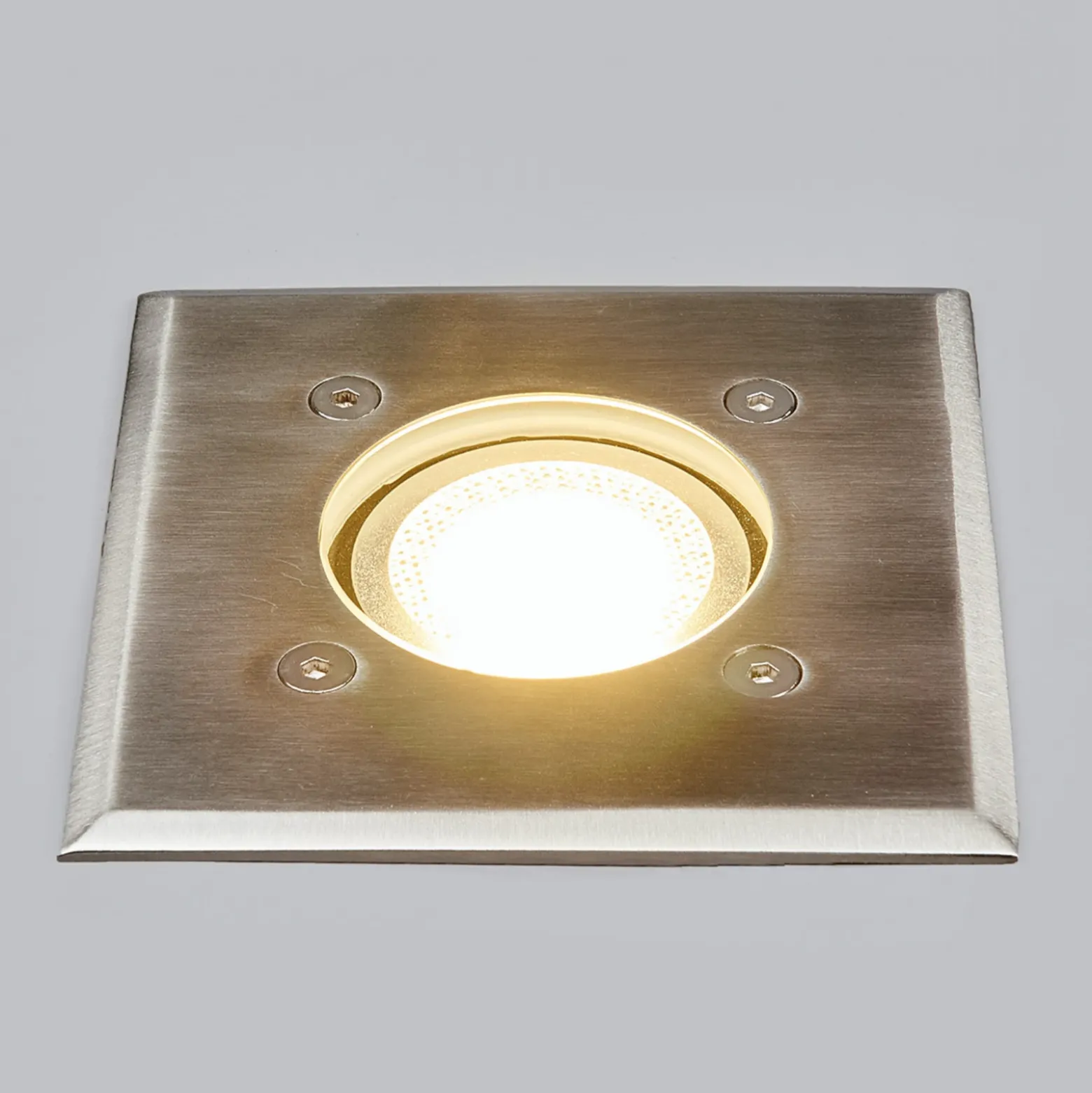 Lindby Lámpara de suelo empotrable Insa, 11 x 11 cm, GU10, IP67