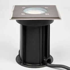 Lindby Lámpara de suelo empotrable Insa, 11 x 11 cm, GU10, IP67