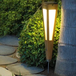 Linterna solar Tecka LED con sensor, 52 cm, teca