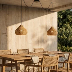 Lámpara colgante exterior Lucande Taniola, 2 luces, beige, ratán, IP44