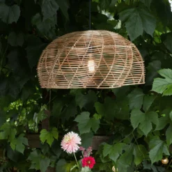 Lámpara colgante exterior Mayla, ratán natural, Ø 53 cm, enchufe IP44