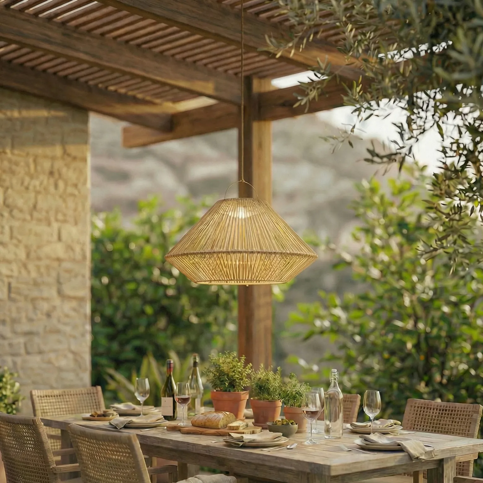 Lámpara colgante solar LED Lindby Austas, beige, Ø 50 cm, USB, IP54