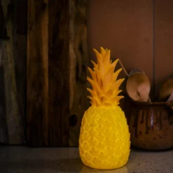 Lámpara decorativa Goodnight Light Pinacolada amarilla RGBW