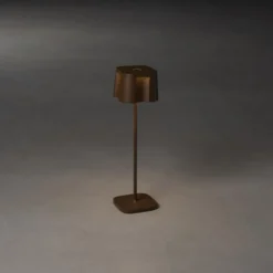 Lámpara decorativa LED Nice, puerto USB, óxido