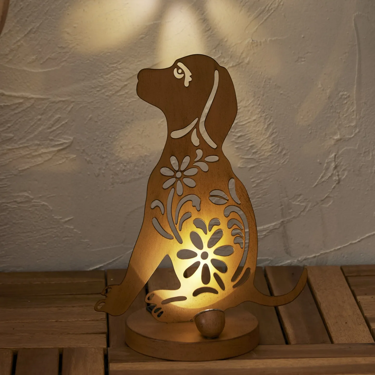 Lámpara decorativa LED solar Oxidog, altura 33 cm, color óxido, IP44