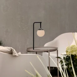 Lámpara decorativa recargable LED Odin de Dyberg Larsen, negro/blanco, IP44