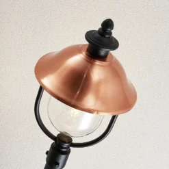 Lámpara de exterior Lindby Clint, 177 cm, metal, resistente al agua salada, E27